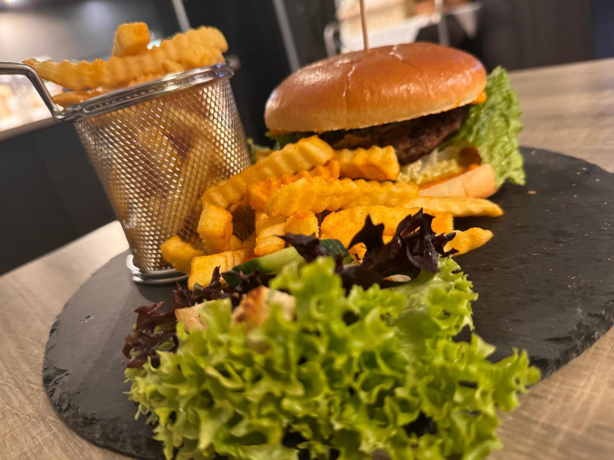 K357 - Hotel & Restaurant "Zur Post" In Otterndorf Bei Cuxhaven Екстериор снимка